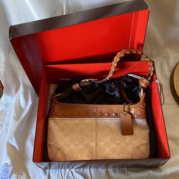 Coach shoulder bag - Picture 5 of 7